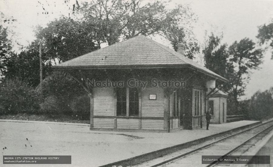Postcard: Railroad Station, East Milton, Massachusetts